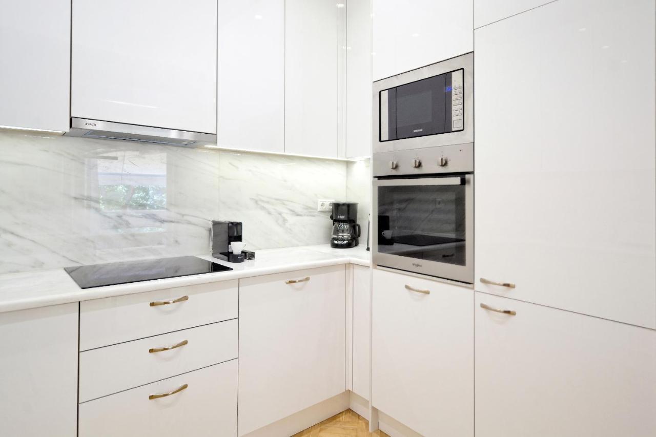 The Fancy Philosopher Apartment Афины Экстерьер фото